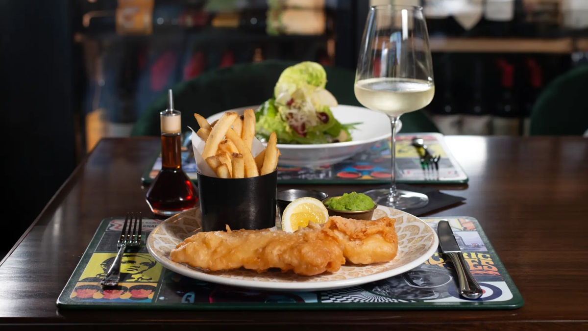 NUEVOS SABORES LLEGAN A DOWNTOWN DISNEY DISTRICT. Foto - Gordon Ramsay at the Carnaby
