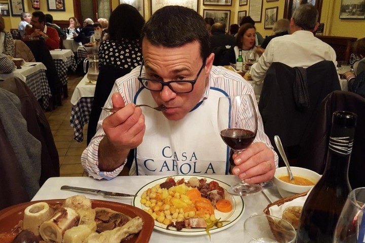 1. Comensal en Cara Carola. Foto - Alexis Boira (Tripadvisor)