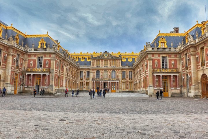 1. Palacio de Versalles. Foto - ALEKO KEZEVADZE (Unsplash)
