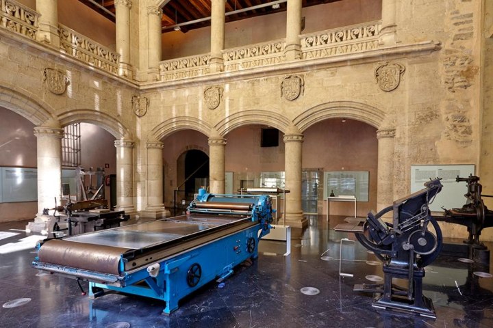 3. Piezas de imprenta de barajas. Foto – fourniermuseoabibat