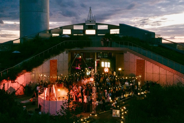 5. Fiesta nocturna en el rooftop de CopenHill. Foto - @copenhilldk (Instagram)