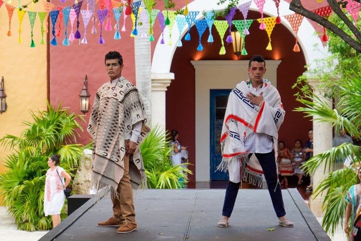 5. Pasarela en la Feria Xcaret de Arte Popular Mexicano. Foto - XCARET (Facebook)
