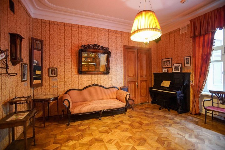 9. Habitación en el Departamento de Mijaíl Bulgákov. Foto - ВКонтакте