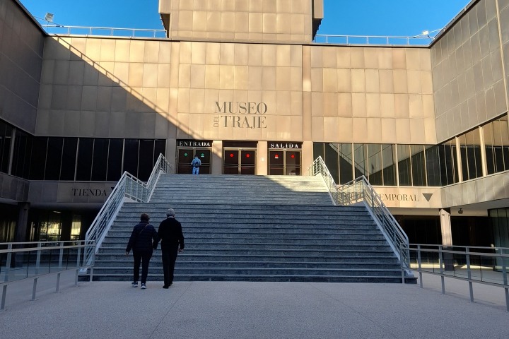 MUSEO. Museo del Traje. Foto - @museodeltraje (Instagram)