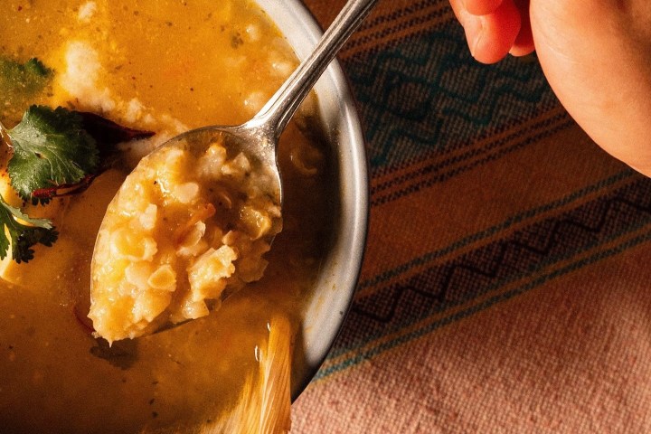 1. Caldo de chuales. Foto - @yerbanisdgo (Instagram)