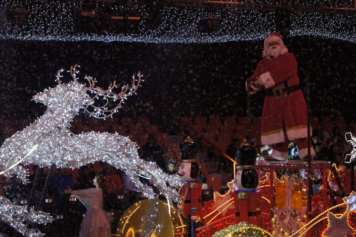 1. Gran Desfile de Nikolaus. Foto - Gus Espinosa