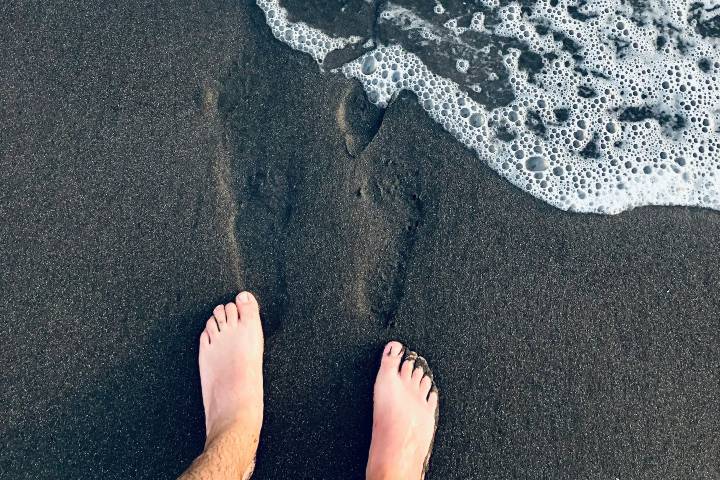 1. Playa de arena negra. Foto - Archivo Colima