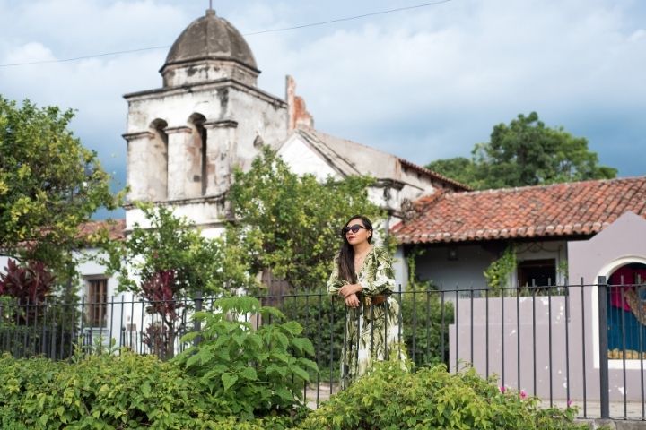 1. Viajera en la exhacienda de Nogueras. Foto - Sandor Mejias Brito
