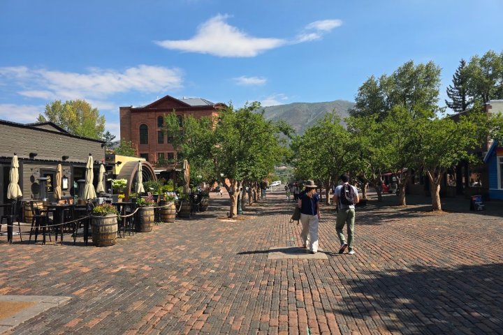 16. Calle en Aspen. Foto - Julio García