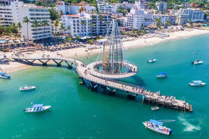 2. Playa Los Muertos. Foto - Playa Los Arcos Puerto Vallarta