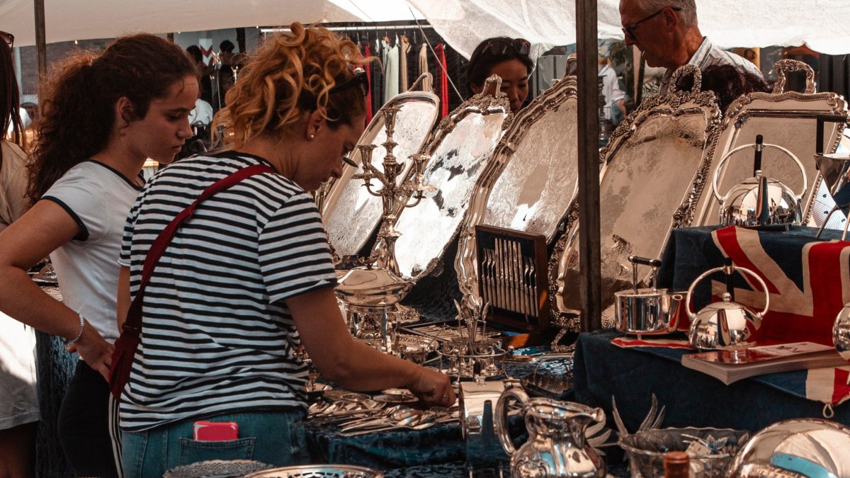 3 MERCADOS QUE TIENES QUE VISITAR EN MILÁN. Foto - @brera_antique_market (Instagram)