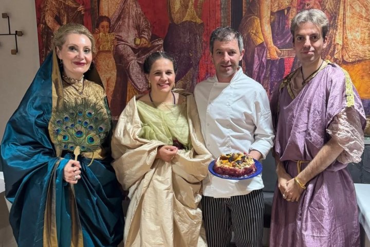 3. Cena de Roma. Foto - ArGa Arqueogastronomía Restaurante (Facebook)