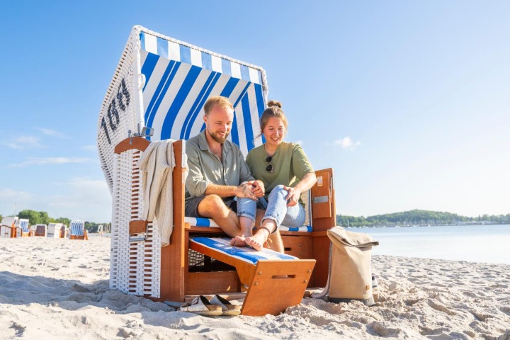 3. Pareja en strandkorb. Foto - SHZ