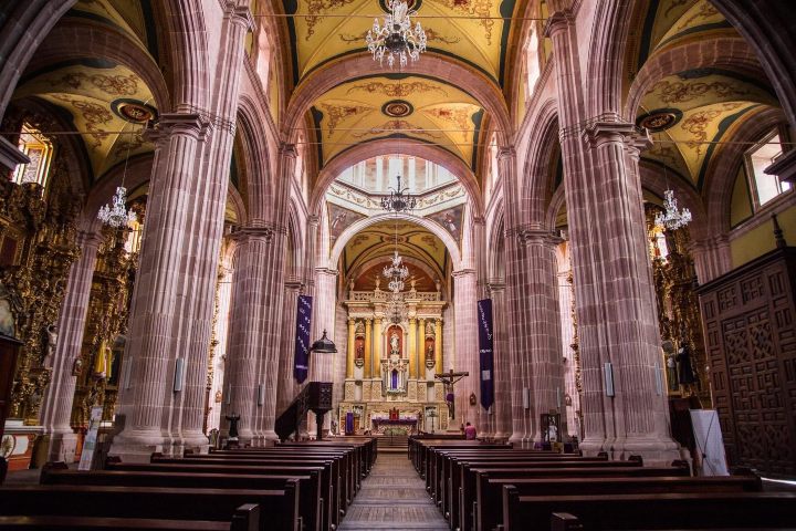 5. Interior de la Parroquia de Santo Domingo. Foto - Secretaria de Turismo Zacatecas (Facebook)