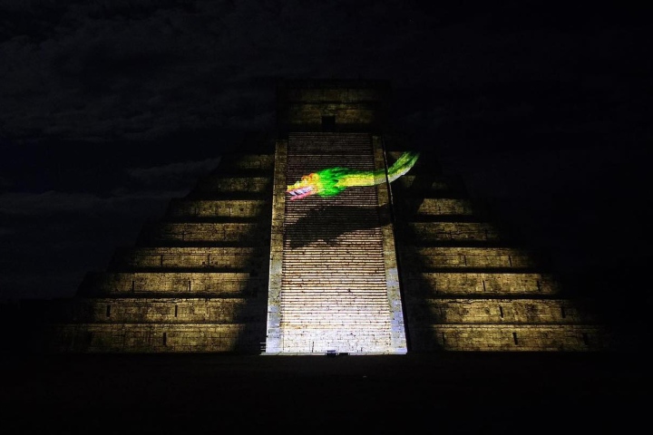 6. Videomapping en la Pirámide de Kukulcán. Foto - @mauriciodiazmontalvo (Instagram)