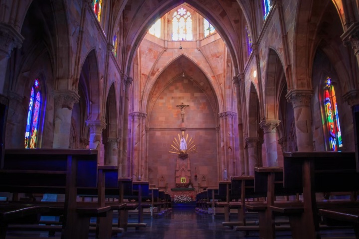 7- Interior de la Parroquia de Nuestra Señora de Fátima. Foto - Eduardo Pastor (Facebook)