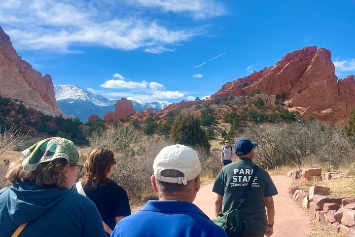 7. Recorrido guiado por el Jardín de los Dioses. Foto - Garden of the Gods Visitor and Nature Center (Facebook)
