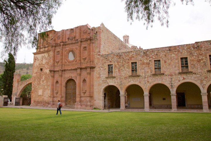 8. Antiguo Convento de San Francisco. Foto - Museo Rafael Coronel (Expedia)