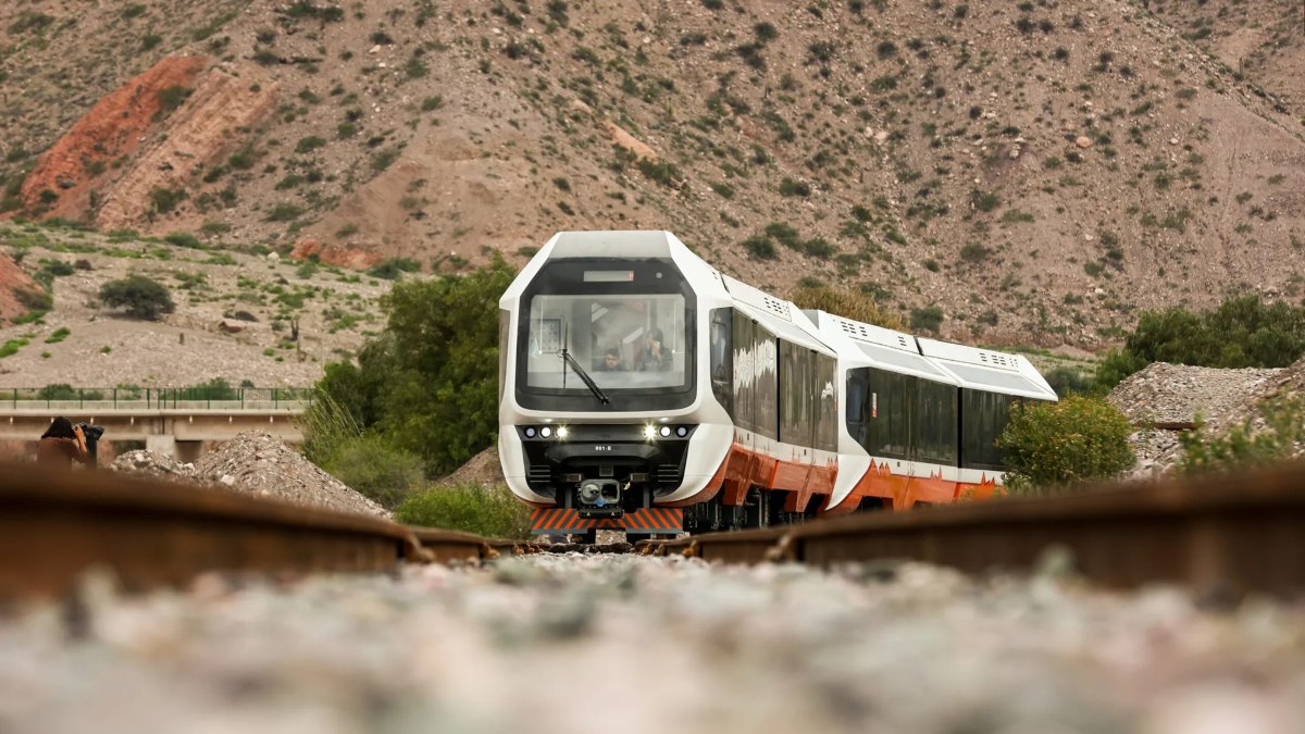 EL TREN SOLAR DE LA QUEBRADA. Foto - Um Luxo de Viagem