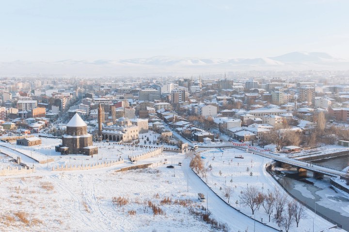 1. Kars bajo la nieve. Foto - @archieleeming (Instagram)