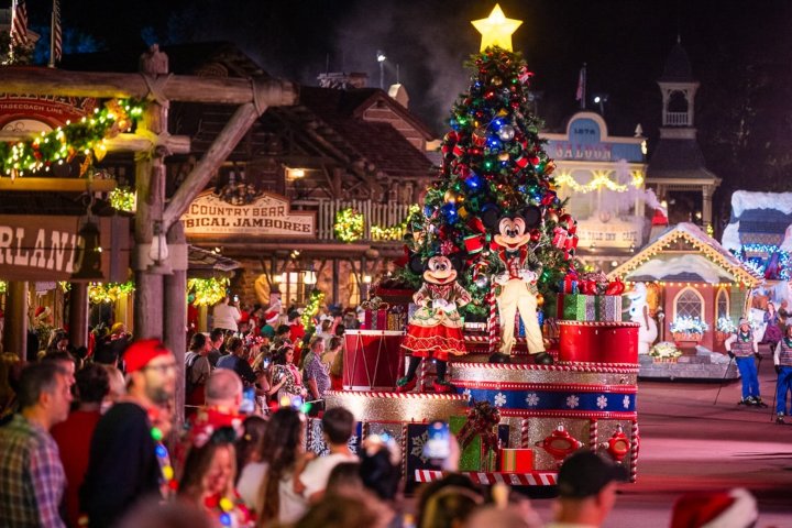 2. Mickey's Very Merry Christmas Party. Foto - Disney Tourist Blog