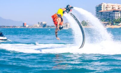 3 DEPORTES EXTREMOS PARA HACER EN PUERTO VALLARTA. Foto - Flyboard PV (Facebook)