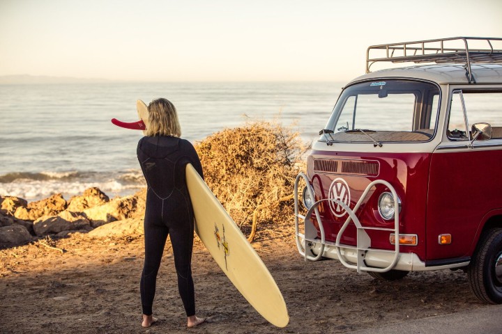 3. Surfista en Ventura. Foto - Visit Ventura