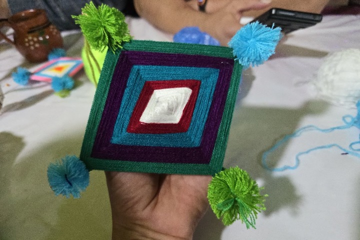 3. Taller de Ojos de Dios. Foto - Archivo Rehiletes