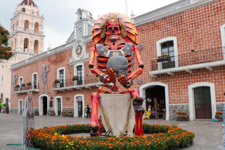 5. Catrina en el centro de Atlixco. Foto - Ayuntamiento de Atlixco (Facebook)