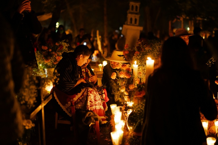 Celebración del Día de Muertos en Michoacán. Foto. - Caleb Hernandez Belmonte (Unsplash)