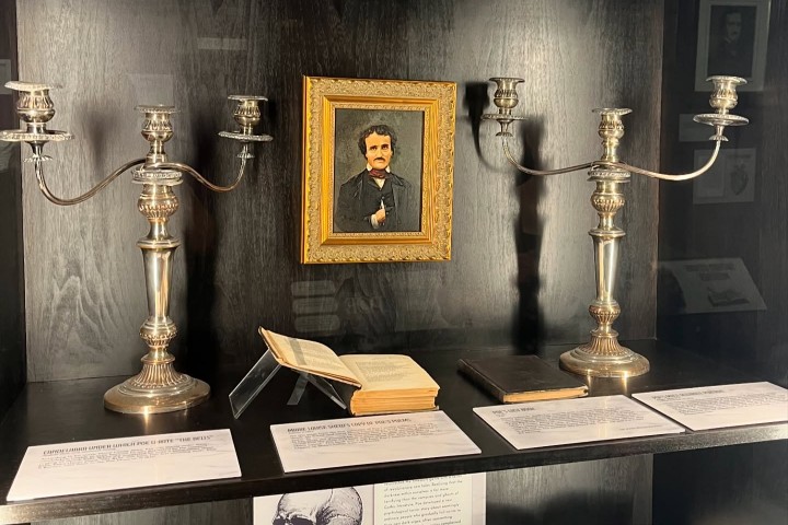 8. Obras en The Poe Museum. Foto - The Poe Museum (Facebook)