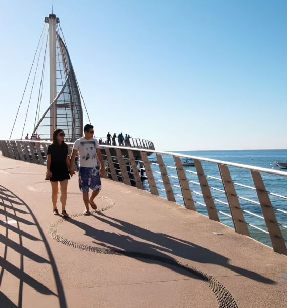 FLAIR AIRLINES ANUNCIA NUEVA RUTA A PUERTO VALLARTA. Foto - Puerto Vallarta, Mexico (Facebook)