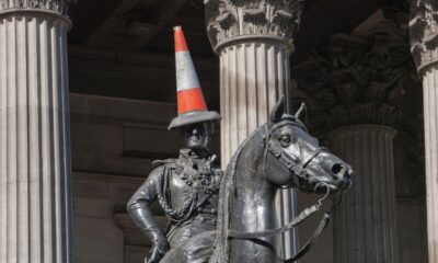 PORQUE LOS ESCOCESES PONEN CONOS DE VIALIDAD EN LAS ESTATUAS. Foto - theasis (Getty Images)