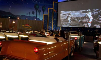 SCI-FI DINE-IN THEATER. Foto - Sunshine Whispers