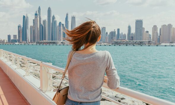 UNA MILLA POR MINUTO DE EMIRATES. Foto - Kate Trysh (Unsplash)